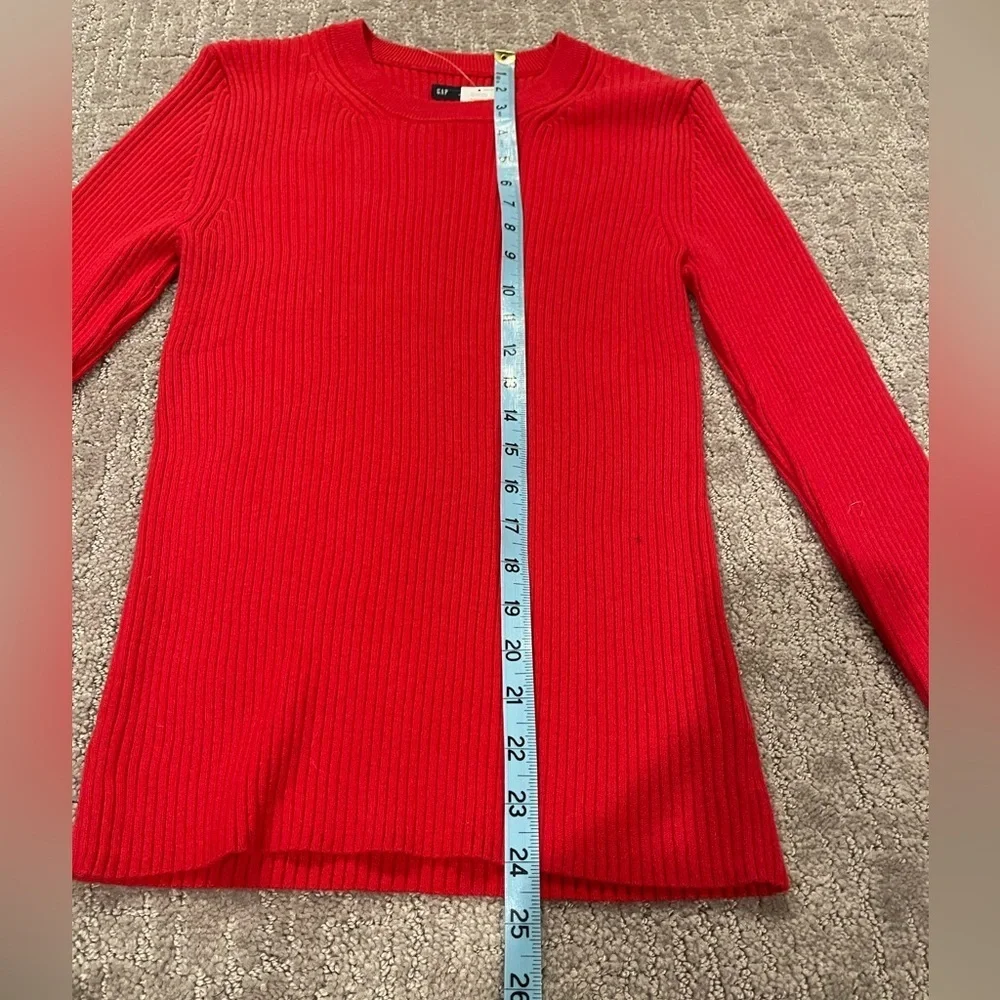 GAP Crew Neck Red Ribbed Knit Sweater, Long Sleeve, Fitted, Soft, Size M, NWT